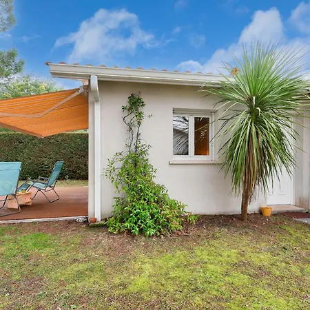펜션 700m D'ares- Jardin Et Pins, Maison Pour 4 *